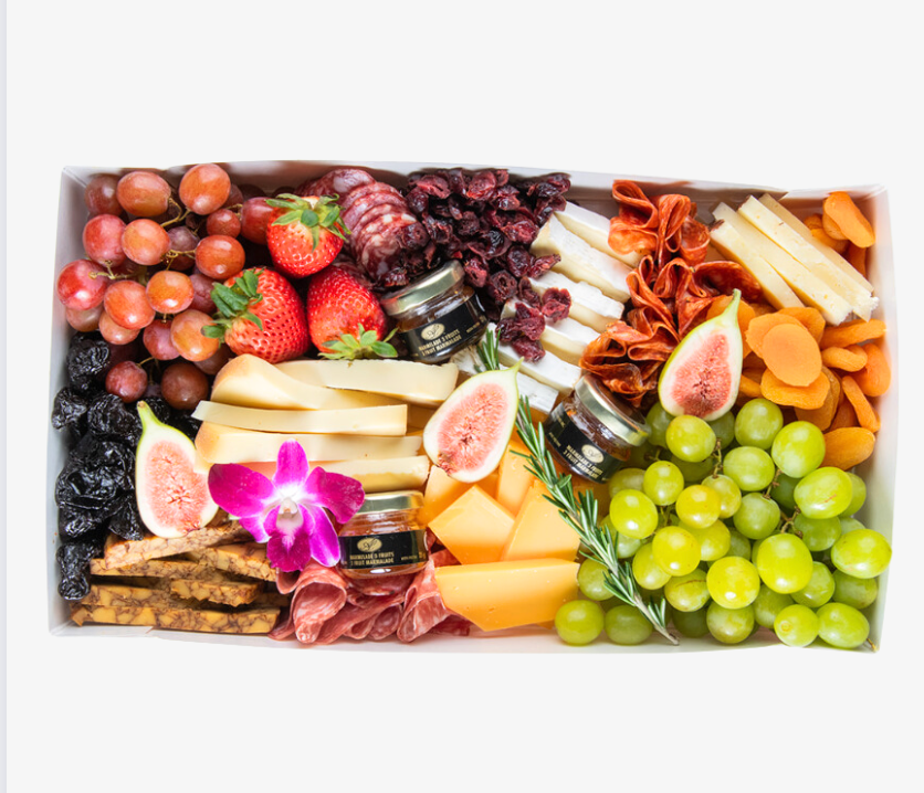 Plateau de fromages et charcuteries