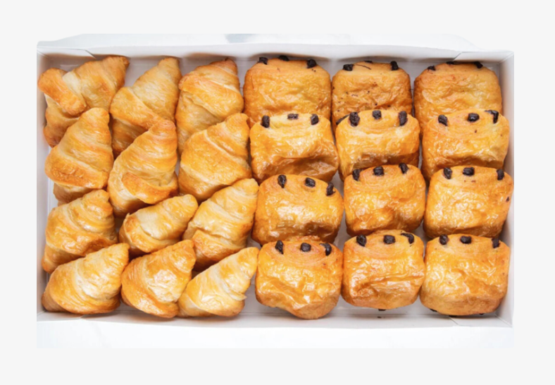 Mini pastries platter